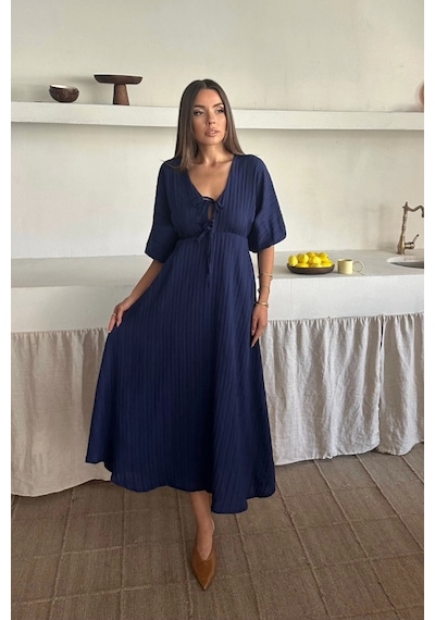 Defymoda V Yaka Dökümlü Elbise - Lacivert Lacivert