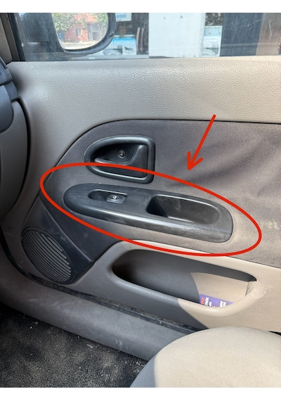 Renault Clio Symbol Thalia Cam Açma Düğmesi Kapağı Cam Kumanda Tuşu Çerçevesi Sol
