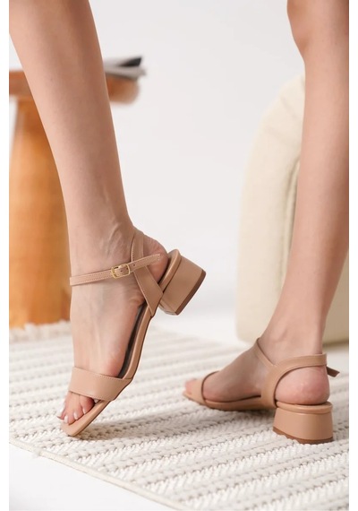Trendella Kadın Mat Nude Topuklu Sandalet Tr20my23d Siyah