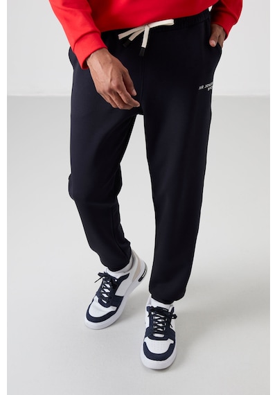 Tommy Life Fiesta - Lacivert Pamuklu Kalın Yumuşak Dokulu Comfort Fit Nakışlı Erkek Eşofman Takım - 85254 Kırmızı - Lacivert Tommy Life Fiesta - Lacivert Pamuklu Kalın Yumuşak Dokulu Comfort Fit Nakışlı Erkek Eşofman Takım - 85254 Kırmızı - Lacivert