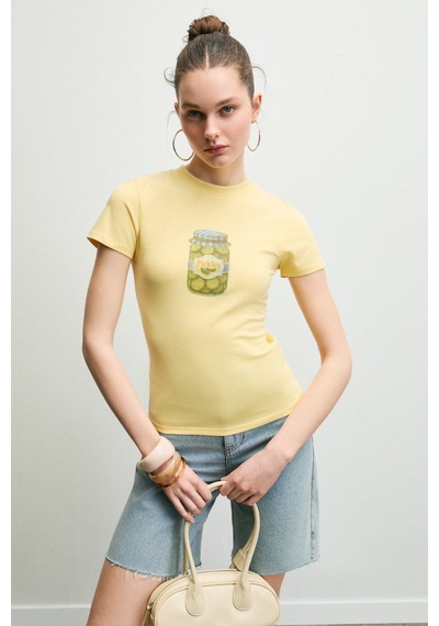 Grımelange Imperıa Kadın Yumuşak Kumaşlı Organik Pamuklu Baskı Detaylı Sarı T-shirt Sarı Grımelange Imperıa Kadın Yumuşak Kumaşlı Organik Pamuklu Baskı Detaylı Sarı T-shirt Sarı