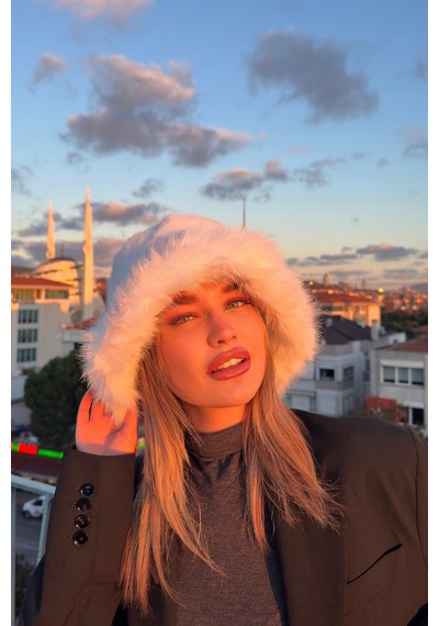Mollycrush Suni Kürklü Peluş Bucket Kalpak Şapka Luxury Kadın Beyaz Rus Slav Tarzı Beyaz
