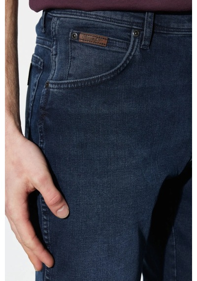 Wrangler Slim Fit Dar Paça Mavi Erkek Kot Pantolon W12s010396 001
