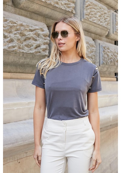 Jument Kadın Kaliteli Modal Kumaş Sıfır Yaka Düğme Aksesuarlı Kısa Kol T-shirt Bluz-antrasit Antrasit Jument Kadın Kaliteli Modal Kumaş Sıfır Yaka Düğme Aksesuarlı Kısa Kol T-shirt Bluz-antrasit Antrasit