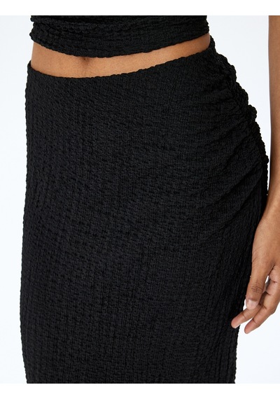 Koton Slim Fit Dokulu Drape Detaylı Yüksek Bel Kalem Etek Siyah 5sak10002uk Siyah Koton Slim Fit Dokulu Drape Detaylı Yüksek Bel Kalem Etek Siyah 5sak10002uk Siyah