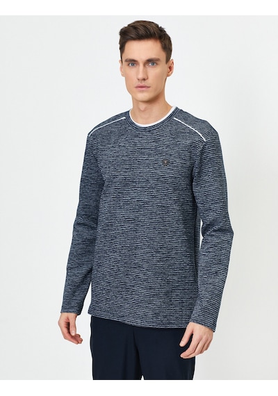 Koton Bisiklet Yaka Logo Detaylı Omzu Çizgili Slim Fit Kazak Lacivert 0yam91584gk