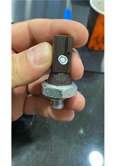 Audi A3 A4 Skoda Fabia Octavia Volkswagen Bora Caddy Golf Passat Polo T4 Yağ M Oem 038919081h Grmy
