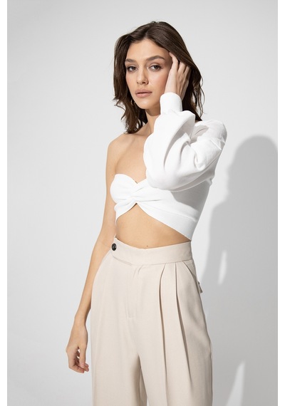 Sherin Beyaz Tek Omuz Balon Kol Crop SWK4605BE-BEYAZ