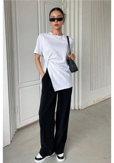 Kadın Asimetrik Tişört Yırtmaçlı Basic Oversize Kısa Kollu Modern Şık T-shirt Beyaz