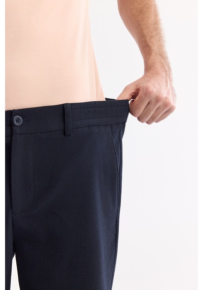 Avva Erkek Lacivert Yanı Lastikli Gofreli Bi-stretch Slim Fit Chino Şort A51y3730