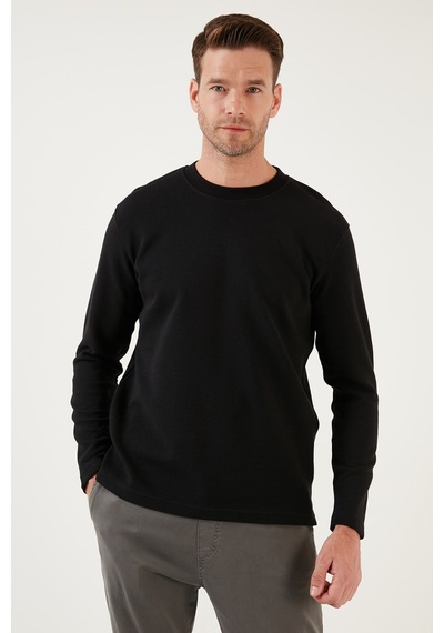 Buratti % 100 Pamuk Bisiklet Yaka Regular Fit Erkek Sweat 5905406 Siyah Buratti % 100 Pamuk Bisiklet Yaka Regular Fit Erkek Sweat 5905406 Siyah
