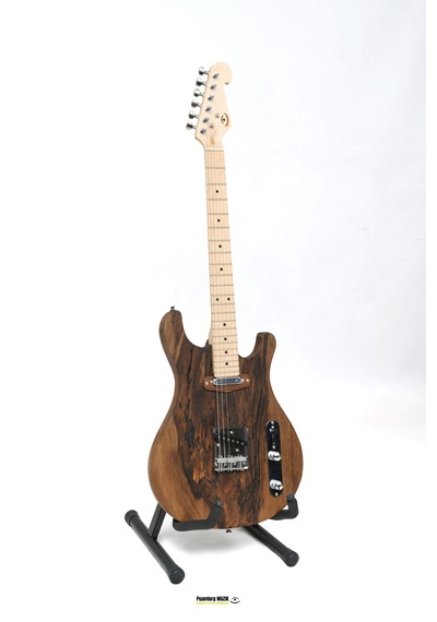 Elektro Gitar Telecaster Özel Ceviz Custom Yıllanmış Ağaç Kişiye Özel Honeyburst