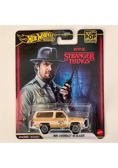 Hot Wheels Premium Pop Culture 1985 Chevrolet K5 Blazer Stranger Things - Jhw86 Hxd63-979s