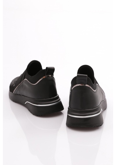 Dgn 204 Kadin Üstü Lastikli Kare Desenli Sneaker Ayakkabi 204-2494-R11318 Siyah