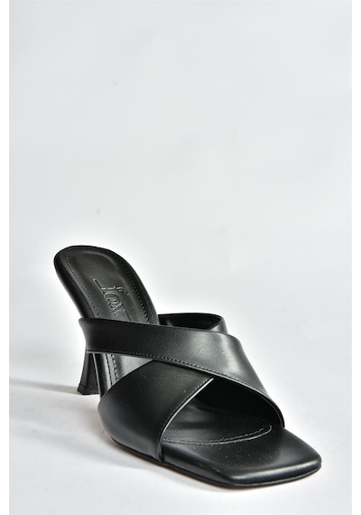Fox Shoes Siyah Çapraz Bantlı Kalın Topuklu Kadın Terlik P590033009