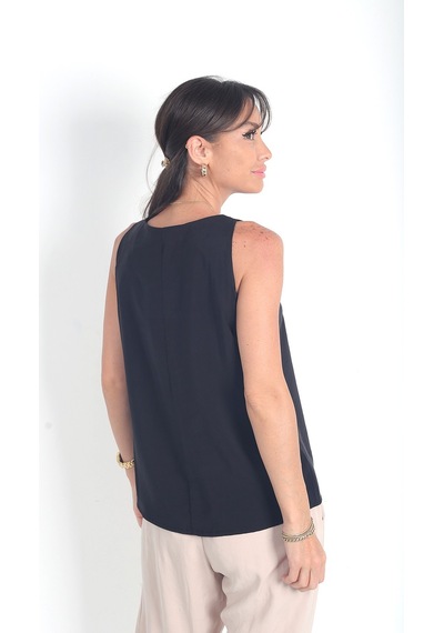 By Saygı Kadın V Yaka Pervazlı İtalyan Cotton Lyocell Bluz Siyah By Saygı Kadın V Yaka Pervazlı İtalyan Cotton Lyocell Bluz Siyah