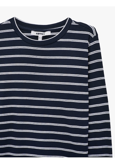 Koton Slim Fit Bisiklet Yaka Uzun Kollu Çizgili Tişört Lacivert Çizgili 7wak80017pk