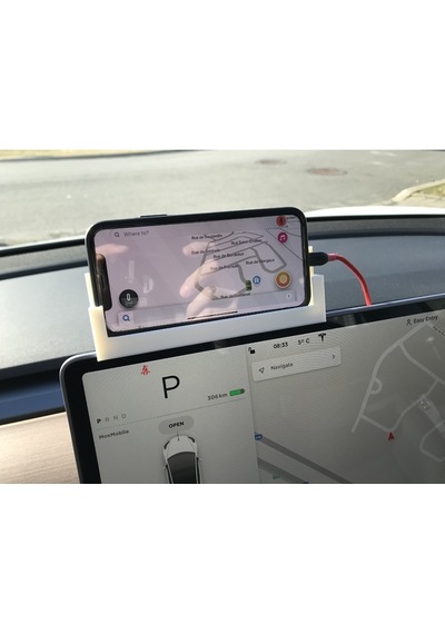 Tesla Model 3 İçin İphone Tutucu