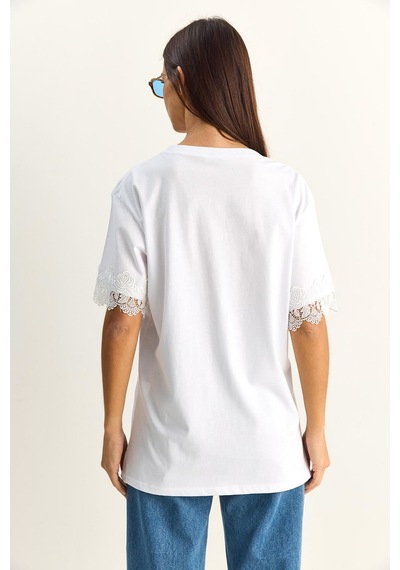Shade Kadın Bisiklet Yaka Dantel Detaylı Oversize T-shirt 2134 60286120 - Beyaz