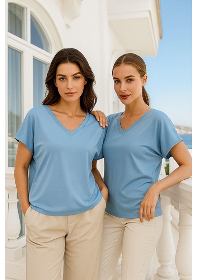 Kadın Mavi Viskon Ön Arka V Yakalı T-shirt Yarasa Kol Relaxed Bluz Çok Renkli