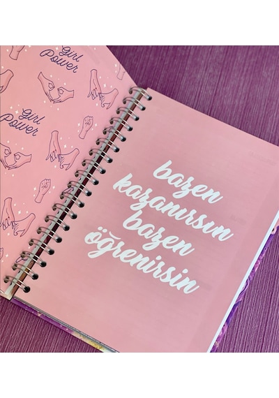 Hayallerinin Peşinden Git Tasarımlı Konuşan Ajanda