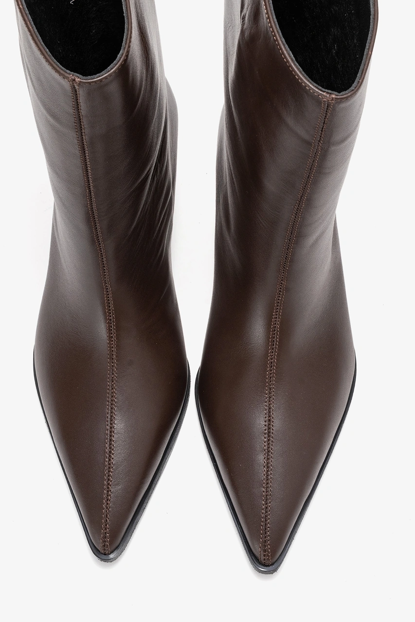 Luvishoes Luvi Shoes Aleo Kahverengi Cilt Hakiki Deri Sivri Burunlu Kadın Kısa Topuklu Bot Kahverengi Deri Luvishoes Luvi Shoes Aleo Kahverengi Cilt Hakiki Deri Sivri Burunlu Kadın Kısa Topuklu Bot Kahverengi Deri