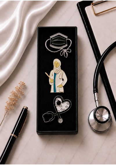 Doktor Temalı Üçlü Broş Seti Hediye Konsept Özel Tasarım 4 Renkli