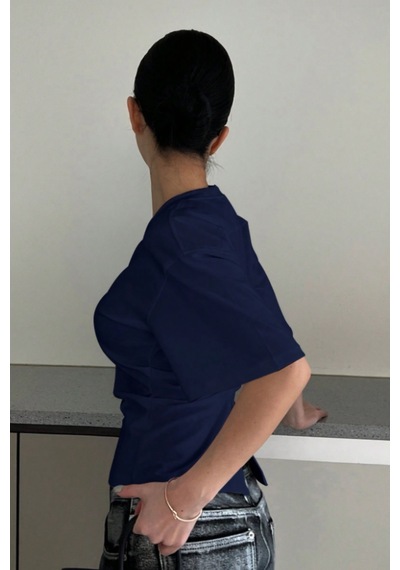 Kadın Lacivert Kısa Kollu Sırt Dekolteli Slim Fit Bluz/t-shirt Lacivert