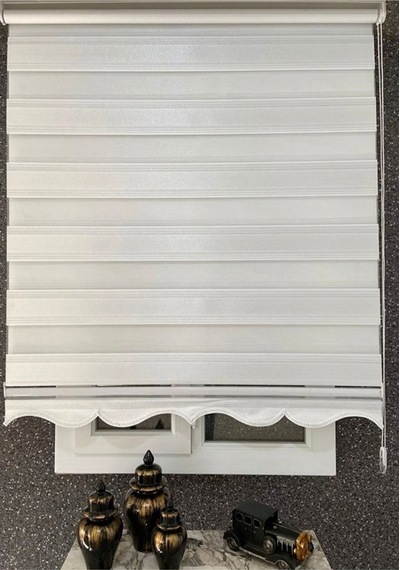 Beyaz Renk Gümüş Sim Detaylı Pliseli Zebra Stor Perde Beyaz - 97252449 Beyaz
