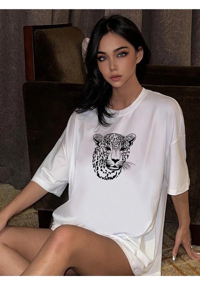 Flood Of Style Kadın Beyaz Leopar Figür Baskılı Oversize T-shirt