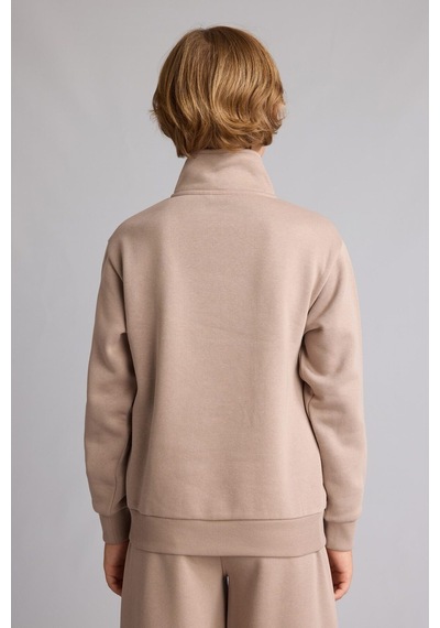 Defacto Regular Fit Yarım Fermuarlı Dik Yaka İçi Yumuşak Tüylü Yazı İşlemeli Sweatshirt Erkek Çocuk H9689a826wnbn615 Kahve-bn615