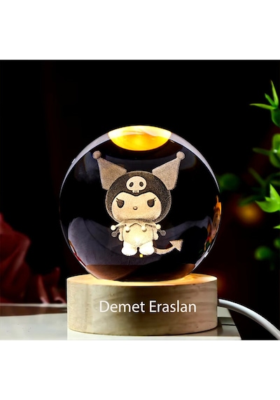 Kişiye Özel Işıklı Ahşap Kaideli Kuromi Cam Küre 8cm 6cm