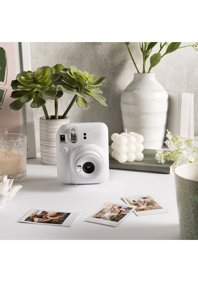Fujifilm Instax Mini 12 Fotoğraf Makinesi + 10'lu Mini Film Beyaz