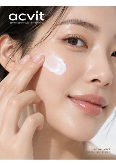 Yenileyici- Onarıcı Ve Nemlendirici Bakım Kremi 8 Boyutlu 4d Balance Repair & Hydration Cream 100 Ml