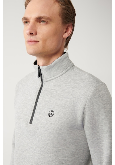 Avva Gri Unisex Sweatshirt Dik Yaka Fermuarlı İçi Polarlı 3 İplik Standart Fit Normal Kesim E001020 Gri