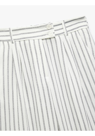 Koton Keten Görünümlü Pileli Cepli Bol Paça Pantolon Siyah Çizgili 5sak40039pw Siyah Çizgili Koton Keten Görünümlü Pileli Cepli Bol Paça Pantolon Siyah Çizgili 5sak40039pw Siyah Çizgili