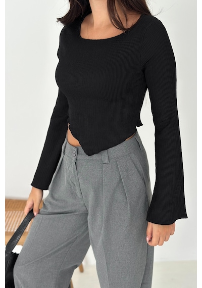 Noa & Noa İspanyol Kol Ribanalı Sivri Etek Uçlu Crop Bluz Modern & Vücuda Oturan Stil Siyah Noa & Noa İspanyol Kol Ribanalı Sivri Etek Uçlu Crop Bluz Modern & Vücuda Oturan Stil Siyah