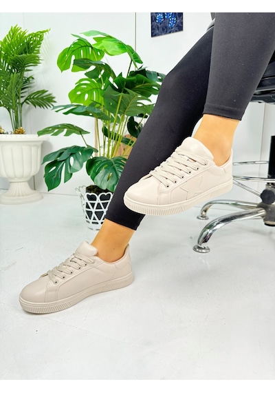 Günlük Kadın Sneaker Bağcıklı Yıldız Detaylı Tırtıklı Taban Oval Burunlu Rahat Spor Ayakkabı 602 Bej Günlük Kadın Sneaker Bağcıklı Yıldız Detaylı Tırtıklı Taban Oval Burunlu Rahat Spor Ayakkabı 602 Bej