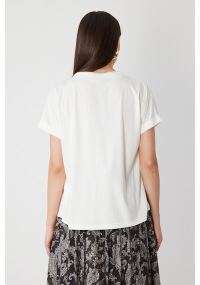 On Kadın Yakası Zincirli V Yaka T-shirt 71352 Ekru Ekru