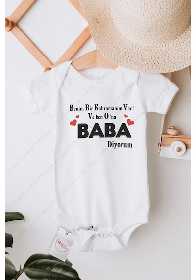 Hediyenza Kahramanım Var Baba Diyorum Özel Tasarım Bebek Zıbın Pamuklu Çıtçıtlı Body Beyaz
