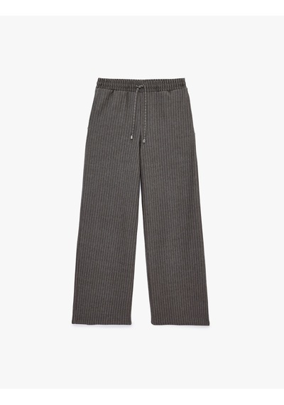 Koton Beli Bağcıklı Cepli Düz Bol Paça Çizgili Pantolon Kahverengi Çizgili 6sak40076ek Koton Beli Bağcıklı Cepli Düz Bol Paça Çizgili Pantolon Kahverengi Çizgili 6sak40076ek