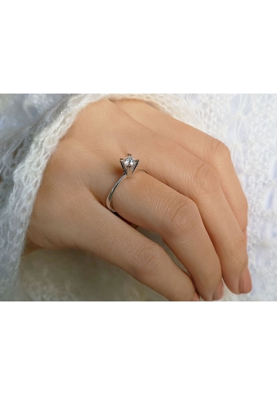 Sirius F Renk 0,26 Ct Pırlanta Kalp Tırnak Tektaş Yüzük 0804R0275
