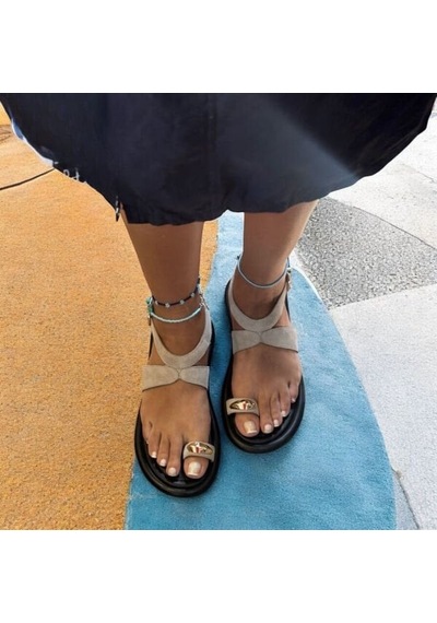 Ne&ve Shoes Ekru Hakiki Süet Bilekten Bantlı Tokalı Parmak Arası Kadın Rahat Sandalet