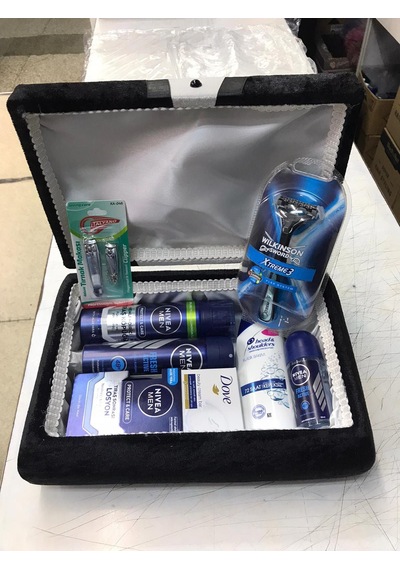 Nivea 8 Li Damat Figürlü Kutuda Traş Tırnak Seti Hediyeli