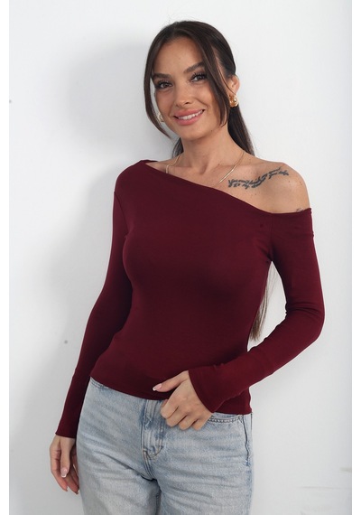 By Saygı Kadın Kayık Yaka Tek Omuz Uzun Kollu Buzzy Bluz Bordo