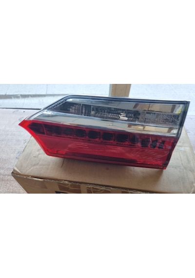 Corolla 13-18 Sağ İç Stop Ledli Dpo1121328r3ue 8158002a30