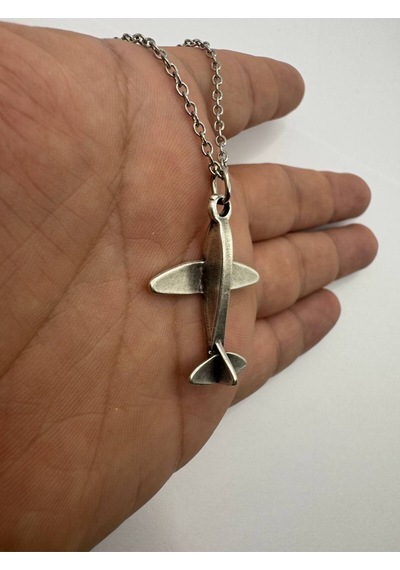 Minimal Uçak Figürlü Kolye Gümüş Renk Zarif Havacılık Temalı Unisex Takı Çok renkli
