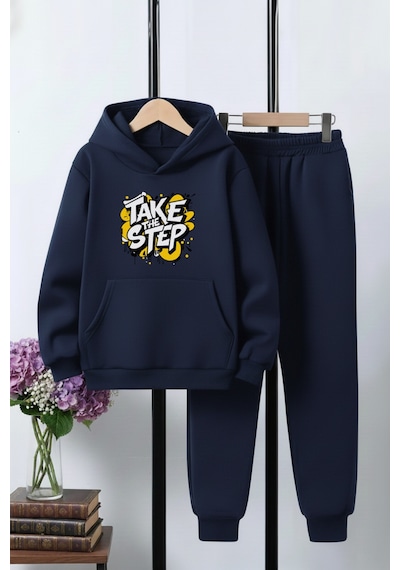 Fyk Kids 3 İplik Şardonlu Kışlık Take The Step Baskılı Kanguru Cepli Kapüşonlu Erkek Çocuk Eşofman Takımı Lacivert Fyk Kids 3 İplik Şardonlu Kışlık Take The Step Baskılı Kanguru Cepli Kapüşonlu Erkek Çocuk Eşofman Takımı Lacivert