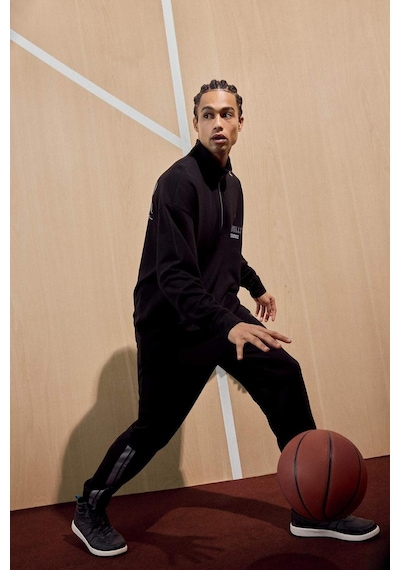 Defacto Defactofit Nba Chicago Bulls Oversize Geniş Kalıp Dik Yaka Fermuarlı Sweatshirt F9813ax25aubk81 Siyah-bk81 Defacto Defactofit Nba Chicago Bulls Oversize Geniş Kalıp Dik Yaka Fermuarlı Sweatshirt F9813ax25aubk81 Siyah-bk81