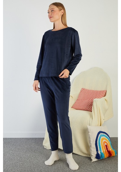Fullamoda I Love Winter Kabartma Baskılı Kadife Pijama Takımı Lacivert